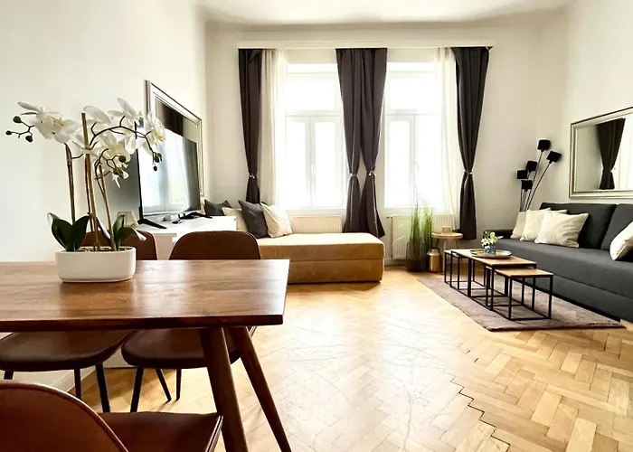 Beautiful Near Schoenbrunn Palace Daire Viyana